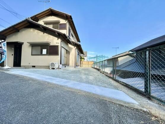 CREATOR: gd-jpeg v1.0 (using IJG JPEG v62), default quality