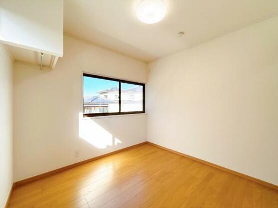 CREATOR: gd-jpeg v1.0 (using IJG JPEG v62), default quality