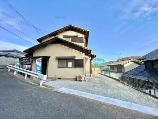 CREATOR: gd-jpeg v1.0 (using IJG JPEG v62), default quality