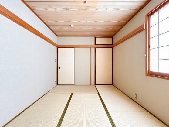 CREATOR: gd-jpeg v1.0 (using IJG JPEG v62), default quality