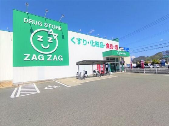 CREATOR: gd-jpeg v1.0 (using IJG JPEG v62), default quality