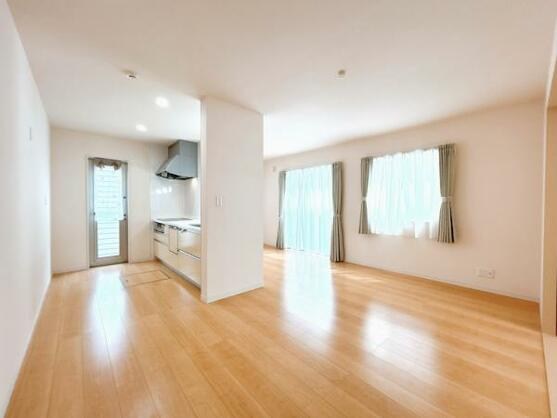 CREATOR: gd-jpeg v1.0 (using IJG JPEG v62), default quality