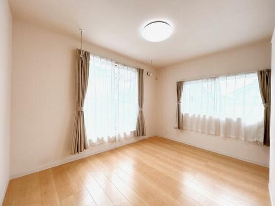 CREATOR: gd-jpeg v1.0 (using IJG JPEG v62), default quality