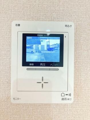 CREATOR: gd-jpeg v1.0 (using IJG JPEG v62), default quality