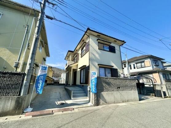 CREATOR: gd-jpeg v1.0 (using IJG JPEG v62), default quality