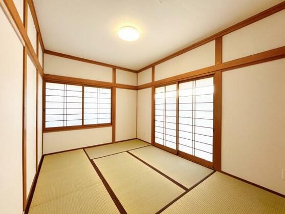 CREATOR: gd-jpeg v1.0 (using IJG JPEG v62), default quality