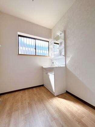 CREATOR: gd-jpeg v1.0 (using IJG JPEG v62), default quality