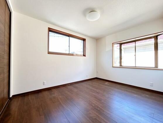 CREATOR: gd-jpeg v1.0 (using IJG JPEG v62), default quality