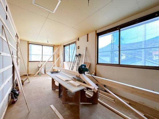 CREATOR: gd-jpeg v1.0 (using IJG JPEG v62), default quality