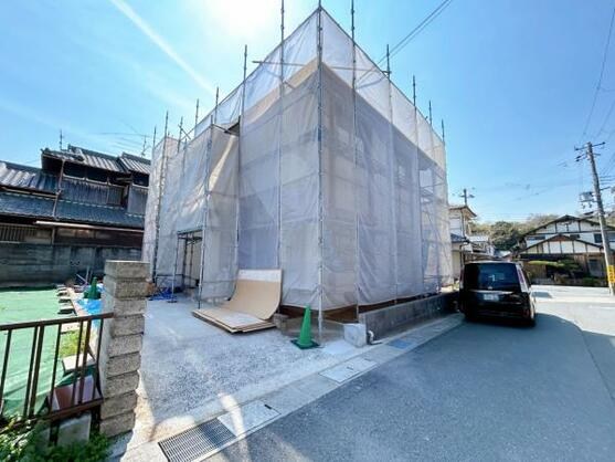 CREATOR: gd-jpeg v1.0 (using IJG JPEG v62), default quality