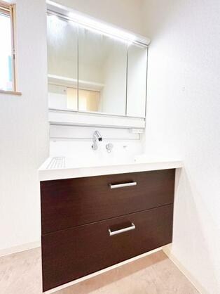 CREATOR: gd-jpeg v1.0 (using IJG JPEG v62), default quality