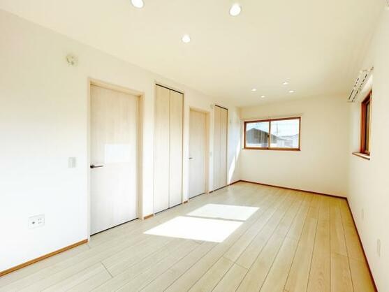 CREATOR: gd-jpeg v1.0 (using IJG JPEG v62), default quality