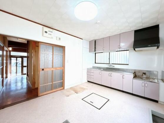 CREATOR: gd-jpeg v1.0 (using IJG JPEG v62), default quality