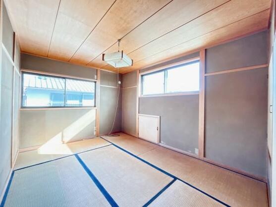 CREATOR: gd-jpeg v1.0 (using IJG JPEG v62), default quality