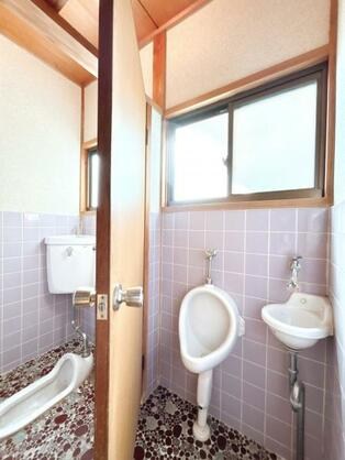 CREATOR: gd-jpeg v1.0 (using IJG JPEG v62), default quality