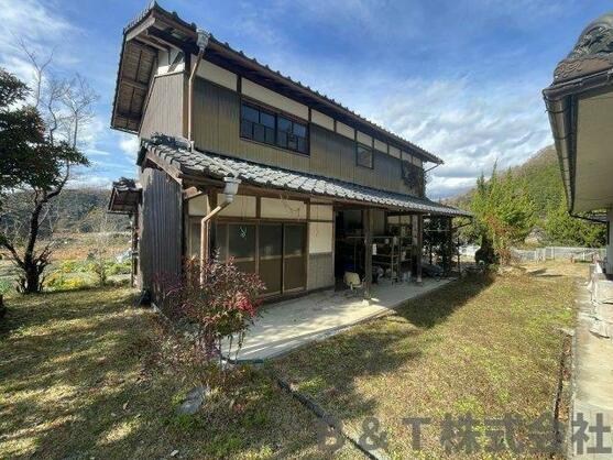 CREATOR: gd-jpeg v1.0 (using IJG JPEG v62), quality = 85