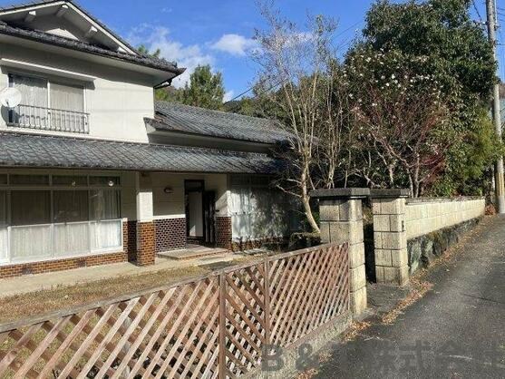 CREATOR: gd-jpeg v1.0 (using IJG JPEG v62), quality = 85