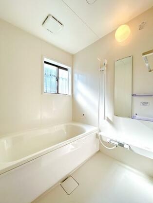 CREATOR: gd-jpeg v1.0 (using IJG JPEG v62), default quality