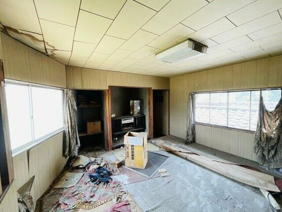 CREATOR: gd-jpeg v1.0 (using IJG JPEG v62), quality = 85