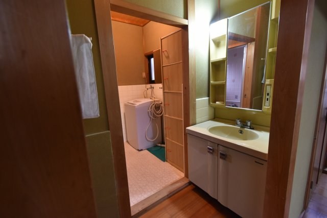 CREATOR: gd-jpeg v1.0 (using IJG JPEG v62), quality = 85