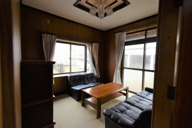 CREATOR: gd-jpeg v1.0 (using IJG JPEG v62), quality = 85