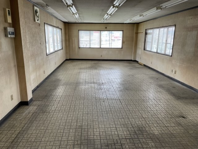 CREATOR: gd-jpeg v1.0 (using IJG JPEG v62), quality = 85