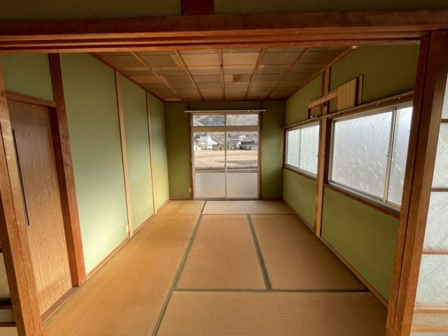 CREATOR: gd-jpeg v1.0 (using IJG JPEG v62), quality = 85