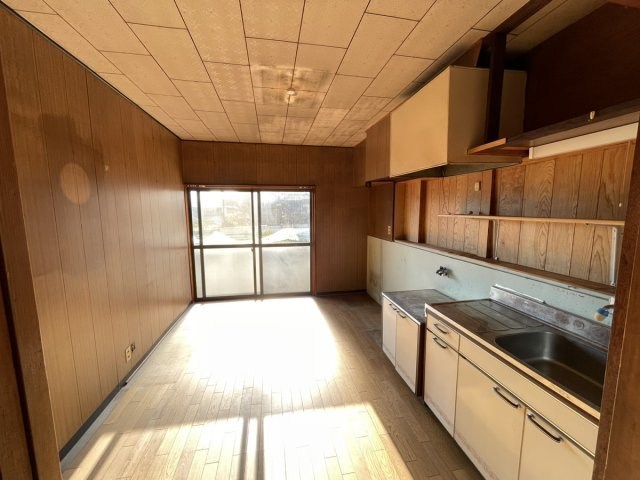 CREATOR: gd-jpeg v1.0 (using IJG JPEG v62), quality = 85