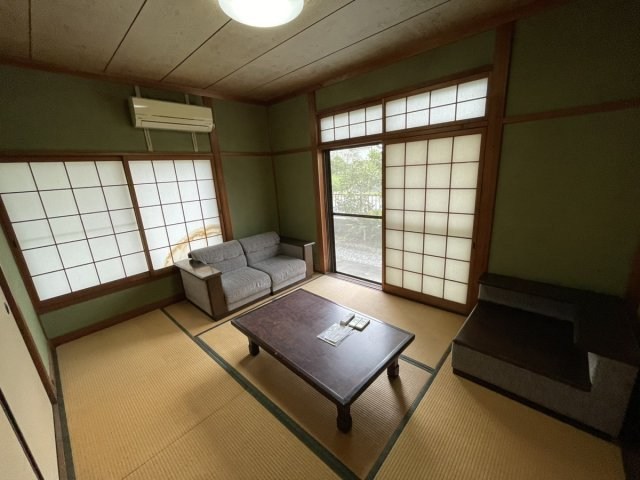 CREATOR: gd-jpeg v1.0 (using IJG JPEG v62), quality = 85