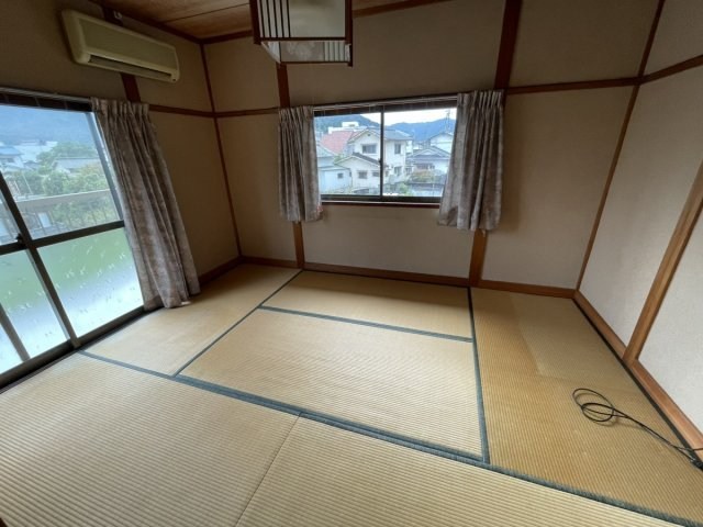 CREATOR: gd-jpeg v1.0 (using IJG JPEG v62), quality = 85