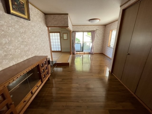 CREATOR: gd-jpeg v1.0 (using IJG JPEG v62), quality = 85