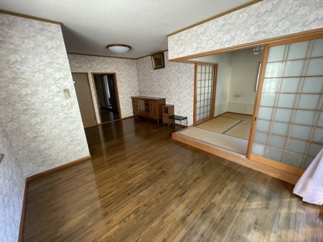 CREATOR: gd-jpeg v1.0 (using IJG JPEG v62), quality = 85