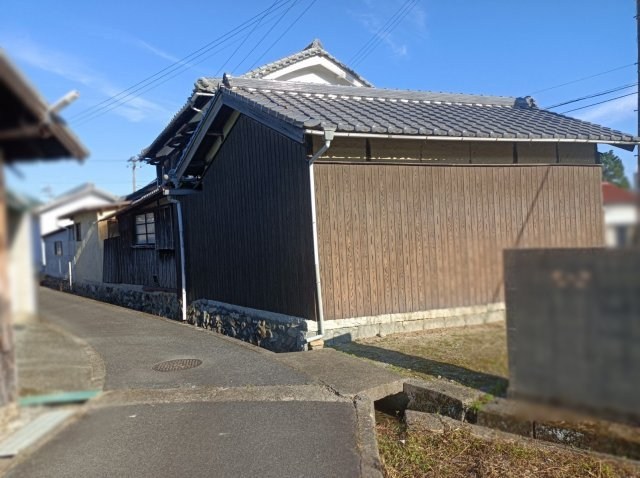 CREATOR: gd-jpeg v1.0 (using IJG JPEG v62), quality = 85