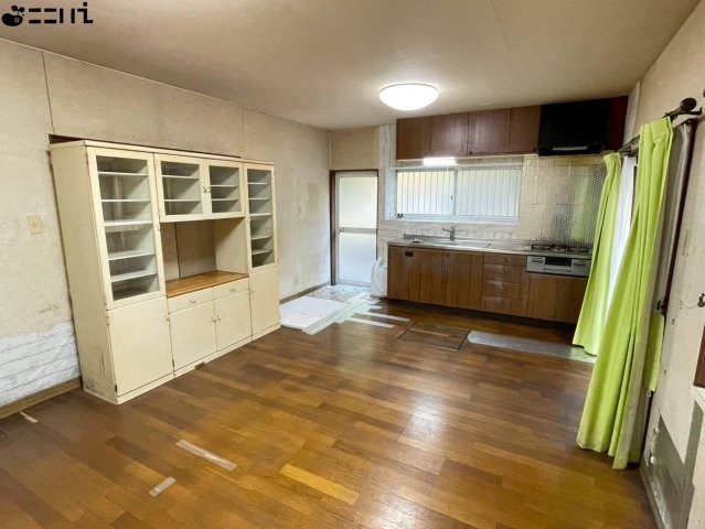 CREATOR: gd-jpeg v1.0 (using IJG JPEG v62), quality = 85