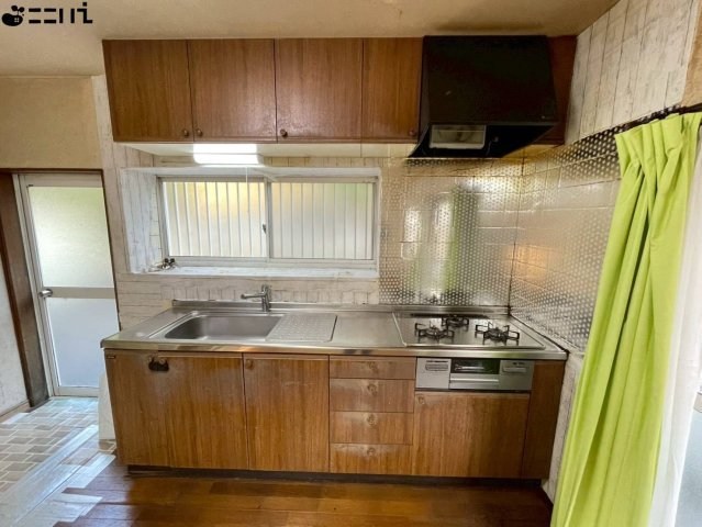 CREATOR: gd-jpeg v1.0 (using IJG JPEG v62), quality = 85