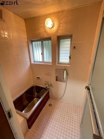 CREATOR: gd-jpeg v1.0 (using IJG JPEG v62), quality = 85