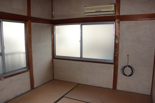 CREATOR: gd-jpeg v1.0 (using IJG JPEG v62), quality = 85