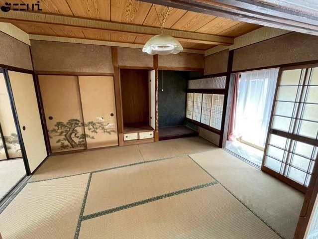 CREATOR: gd-jpeg v1.0 (using IJG JPEG v62), quality = 85