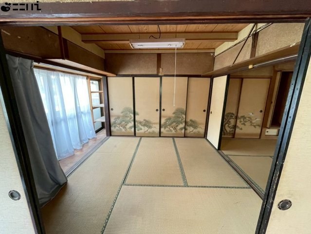 CREATOR: gd-jpeg v1.0 (using IJG JPEG v62), quality = 85