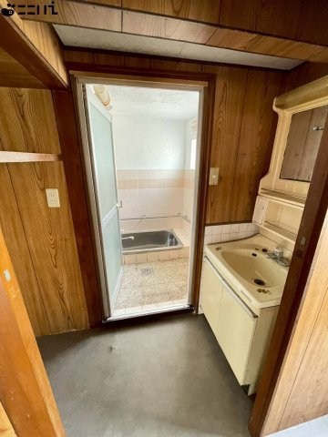 CREATOR: gd-jpeg v1.0 (using IJG JPEG v62), quality = 85