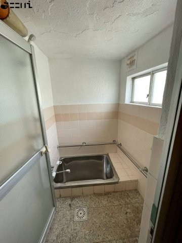 CREATOR: gd-jpeg v1.0 (using IJG JPEG v62), quality = 85