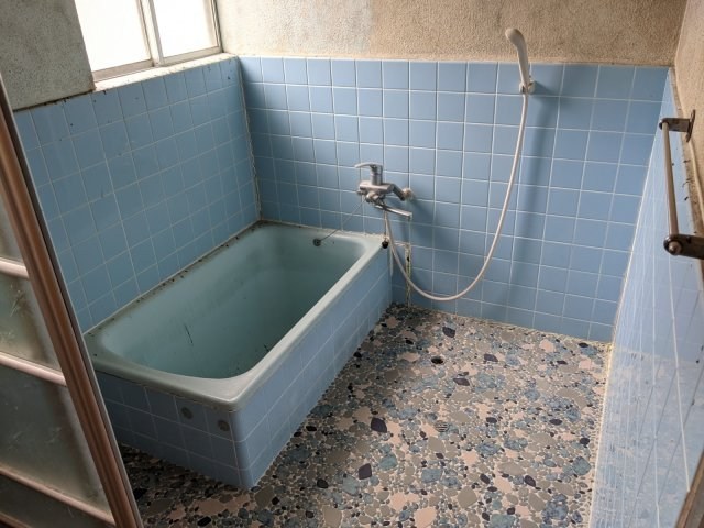 CREATOR: gd-jpeg v1.0 (using IJG JPEG v62), quality = 85