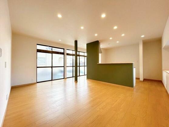 1150949528-2