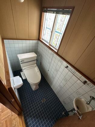 6990370176-7