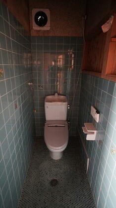 6987947640-8