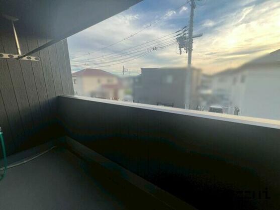 1040197796-36