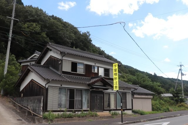 兵庫県宍粟市山崎町青木 4LDK